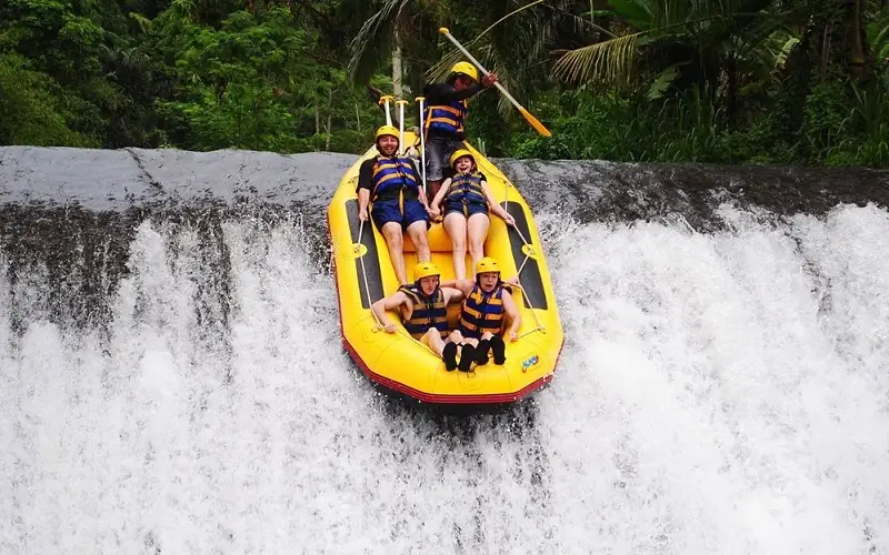 Telaga Waja River Rafting Tour
